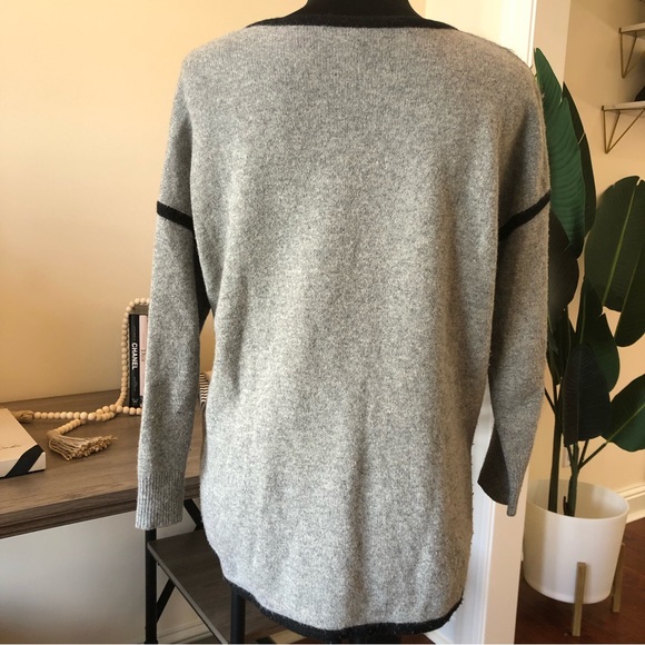 J. Crew 100% Wool Soft Grey Crew Neck Sweater with Black Trim XSmall - Picture 7 of 8